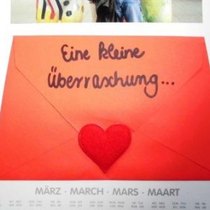 Umschlag-Verzierung mit einem Filz-Herz